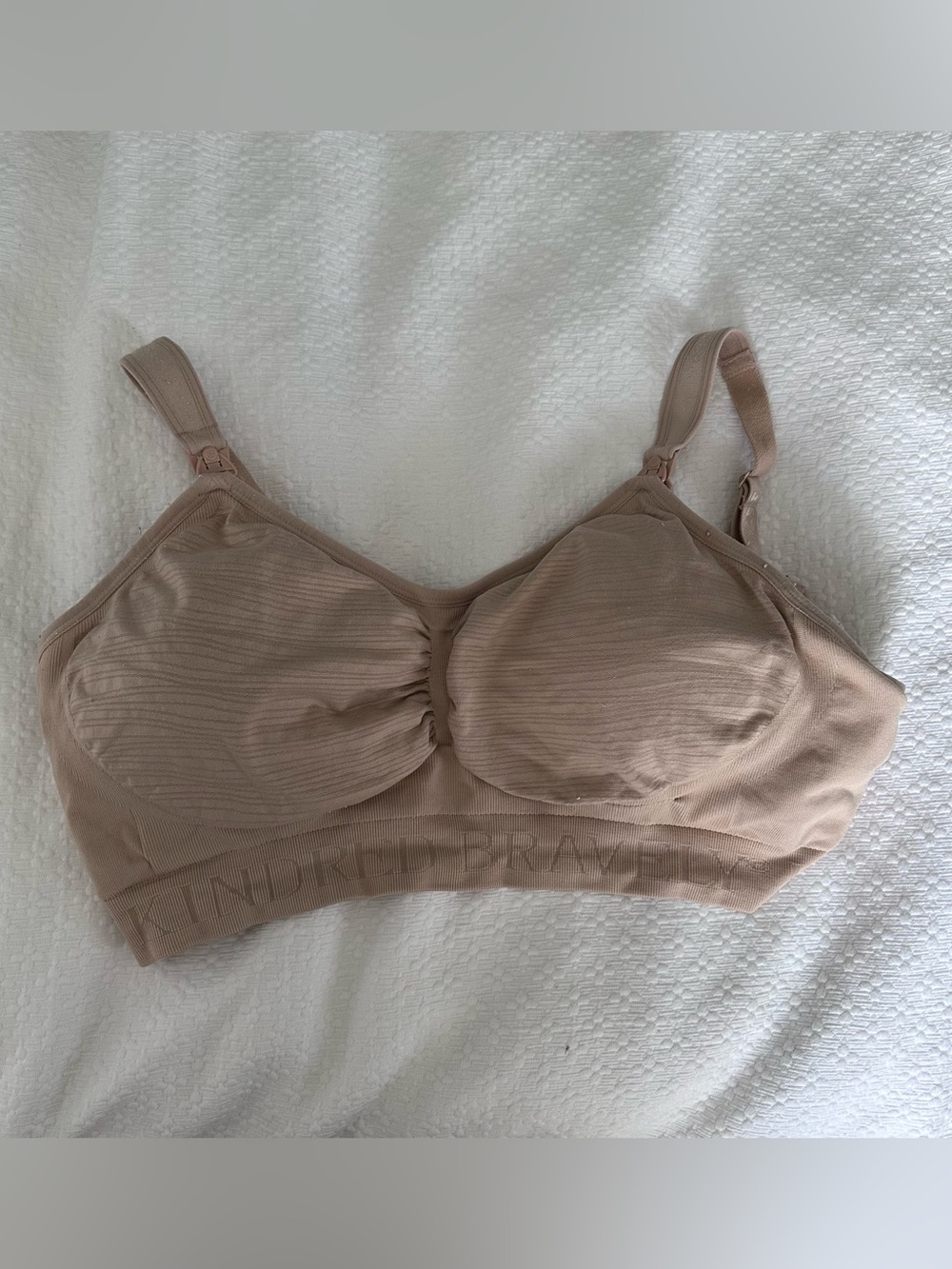 Kindred Bravely Hands Super Busty Free Pumping and Nursing Bra